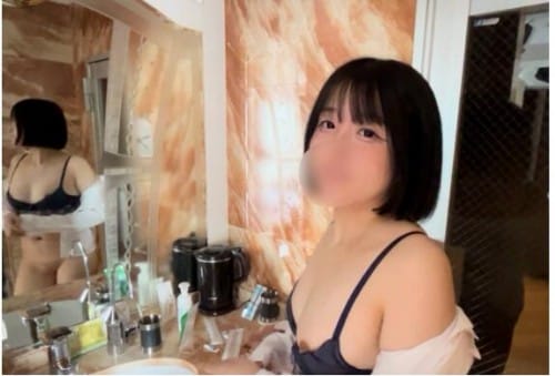 FC2 PPV 4716362 【無修正】**sjzspyxxs  　制服黒髪清楚なのにエロすぎる！　甘え上手な女の子に唾液飲ましてもらう代わりに、綺麗なピンクまんこに精液を膣に流し込む！　