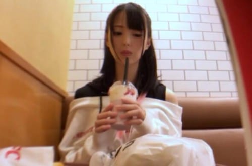 FC2 PPV 4793671 90%OFF! 史上最高に可愛い女子大生18歳。愛液だらけ潮吹きまくりで絶頂するも、**sjzspyxxs  中出しにはブチギレ放心状態。