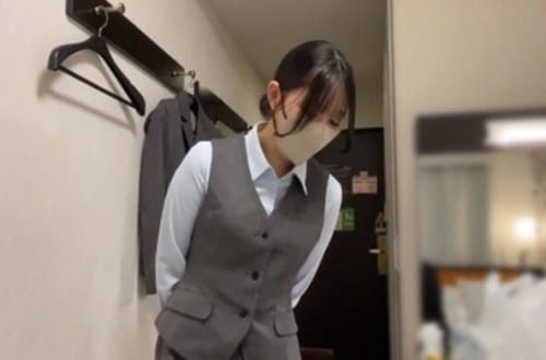 FC2 PPV 4789788 オリジナル個人撮影**sjzspyxxs  ♥マッチングアプリで出会ったツンデレOL（25歳）とハメ撮り日記（二部構成）