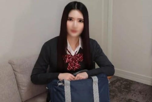 FC2 PPV 4827494 独占販売 [期間限定で大放出!15000pt➡1980pt]**sjzspyxxs   無修正＜黒髪ロング美肌清楚系ちゃん＞経験人数は元カレ1人！半年ご無沙汰！ゴム外して膣奥までずっぷり生挿入➡イグイグ喘ぎまくるドMマンコに中出し！